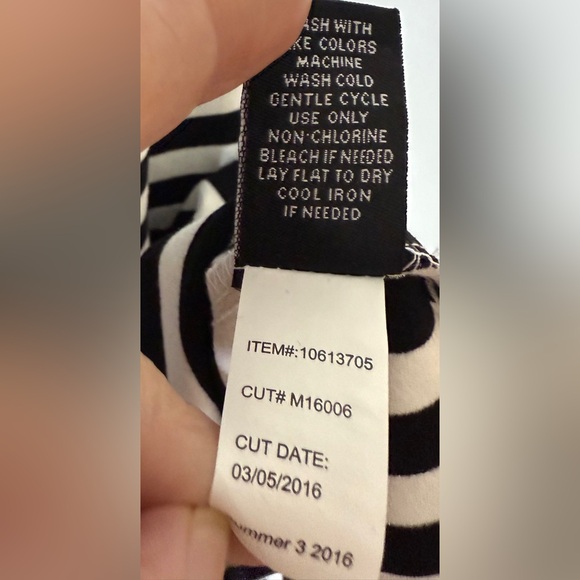 Torrid Black White Stripes Sleeveless Fit & Flare Skater Dress 
SKU0246 - Picture 8 of 10